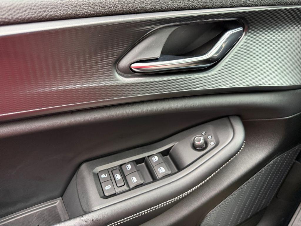 new 2025 Jeep Grand Cherokee car, priced at $47,725