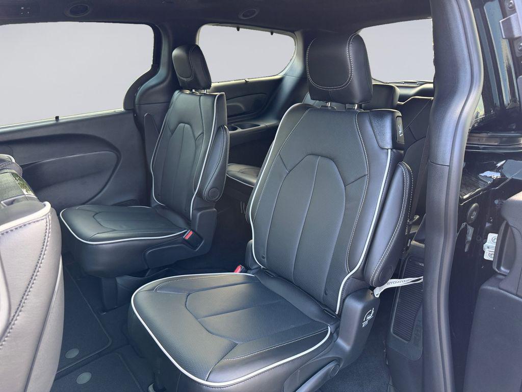 new 2026 Chrysler Pacifica car, priced at $52,081