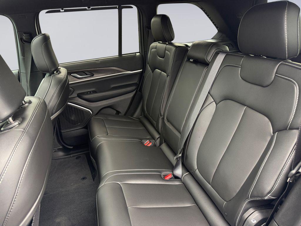 new 2025 Jeep Grand Cherokee car, priced at $54,202
