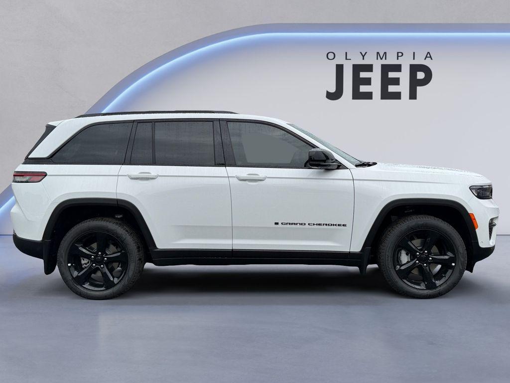 new 2025 Jeep Grand Cherokee car, priced at $54,202