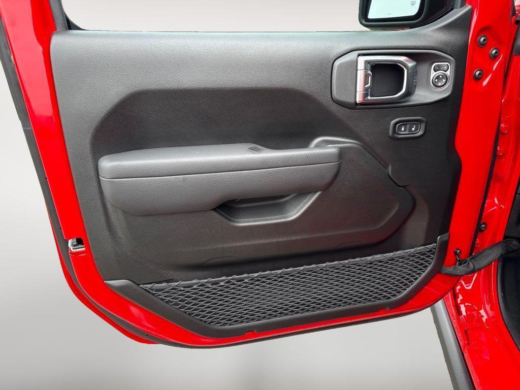 new 2025 Jeep Gladiator car, priced at $47,450