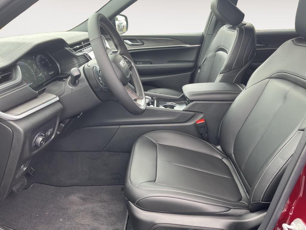 new 2025 Jeep Grand Cherokee L car, priced at $44,990