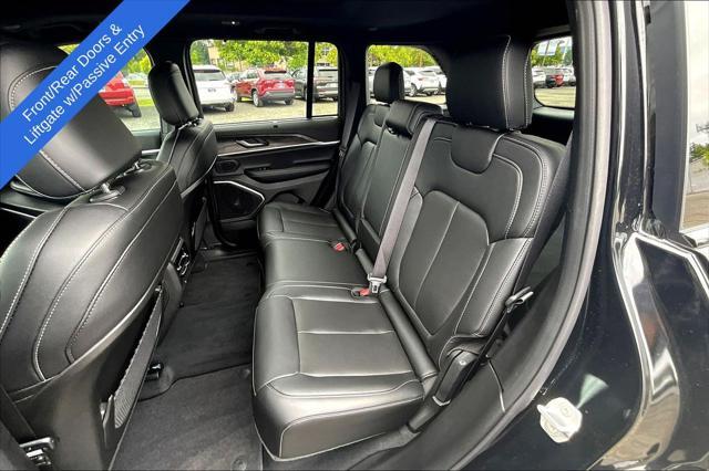 new 2025 Jeep Grand Cherokee car, priced at $50,476