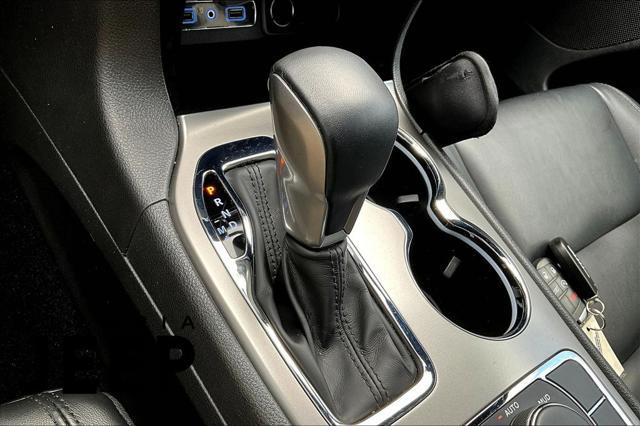 used 2022 Jeep Grand Cherokee car, priced at $31,998