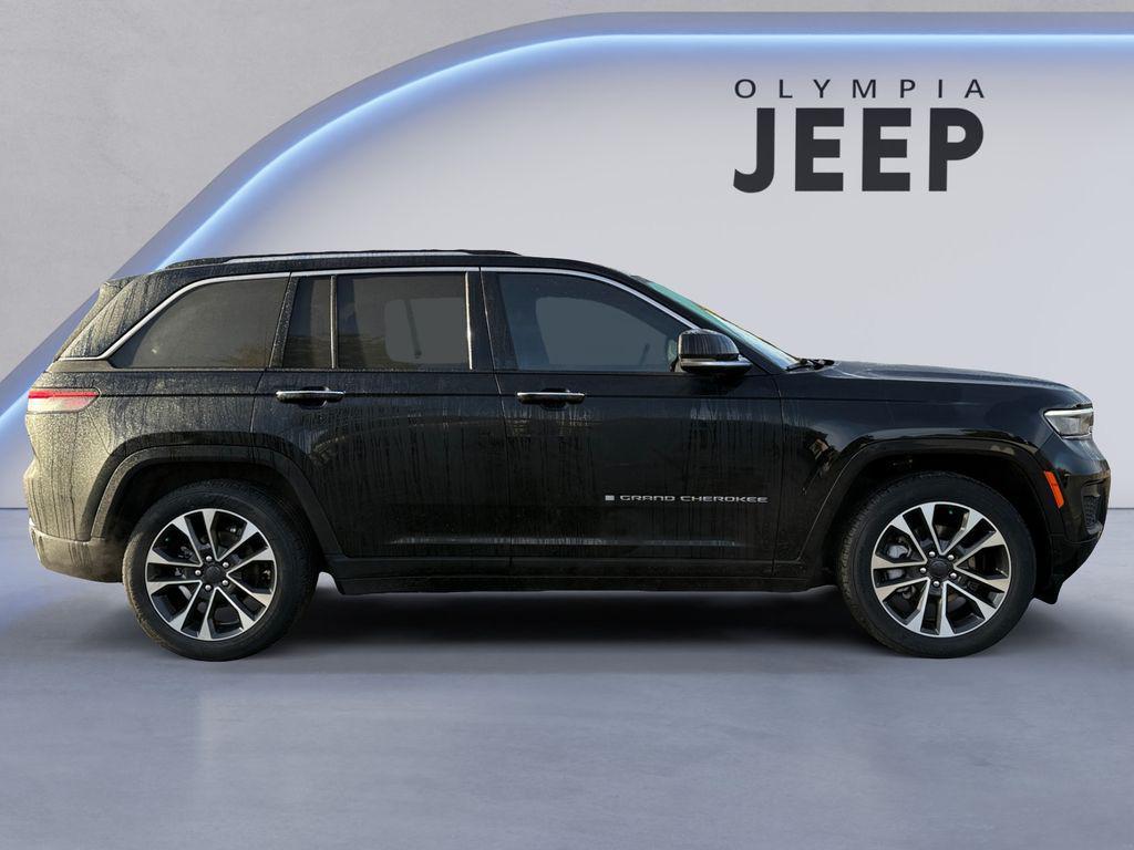 used 2022 Jeep Grand Cherokee car, priced at $33,998