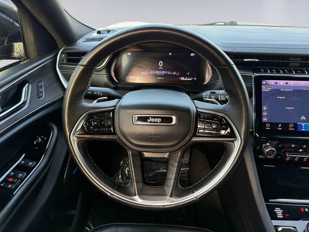 used 2022 Jeep Grand Cherokee car, priced at $33,998