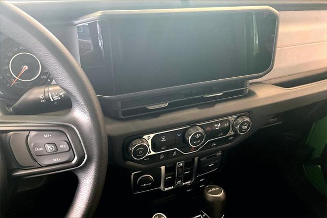 new 2025 Jeep Grand Cherokee car, priced at $60,225