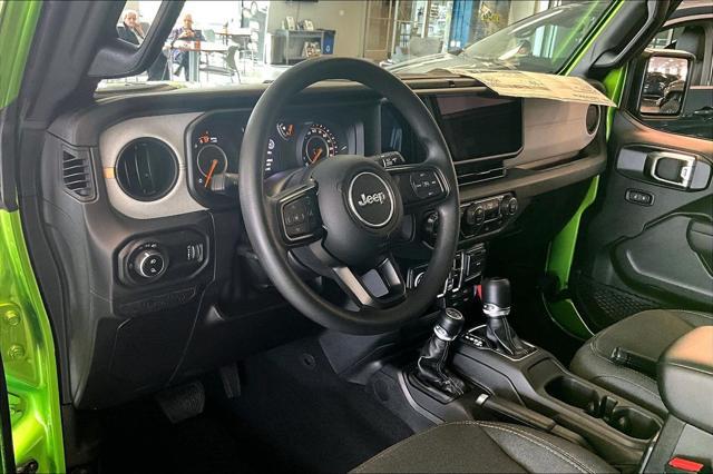 new 2025 Jeep Grand Cherokee car, priced at $61,818