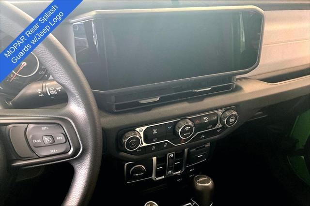 new 2025 Jeep Grand Cherokee car, priced at $61,818