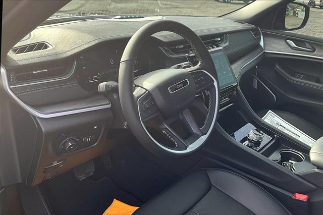 new 2025 Jeep Grand Cherokee car, priced at $60,225
