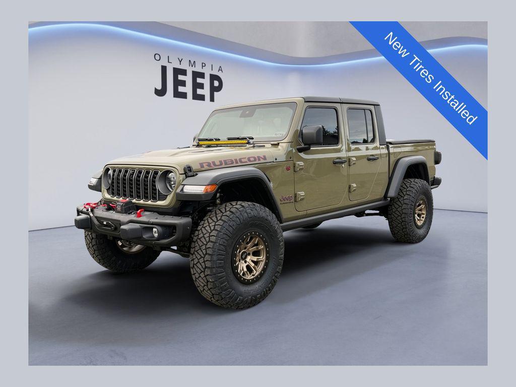 new 2025 Jeep Gladiator car, priced at $68,574