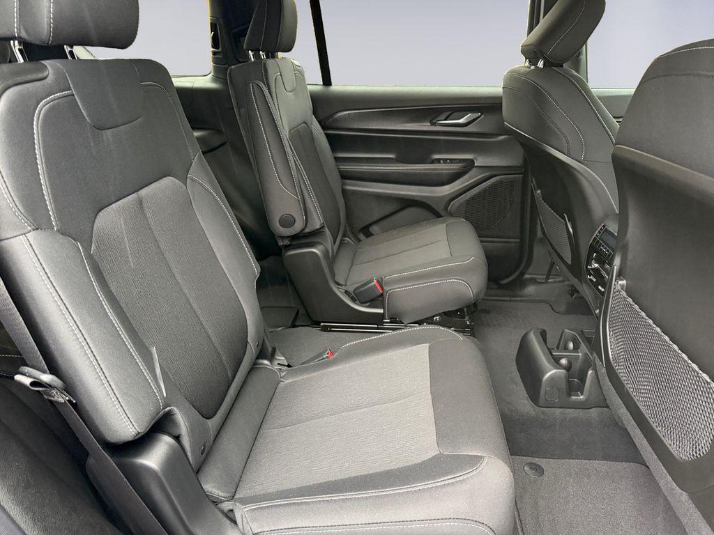 new 2025 Jeep Grand Cherokee L car, priced at $42,045