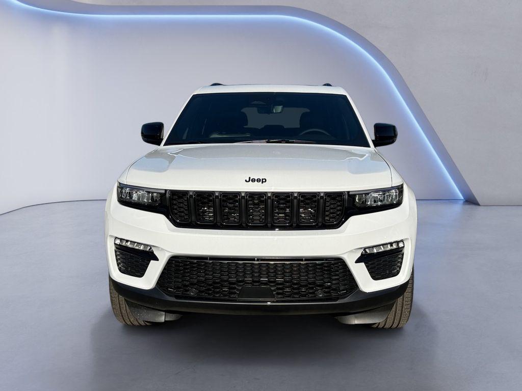 new 2025 Jeep Grand Cherokee car, priced at $50,827