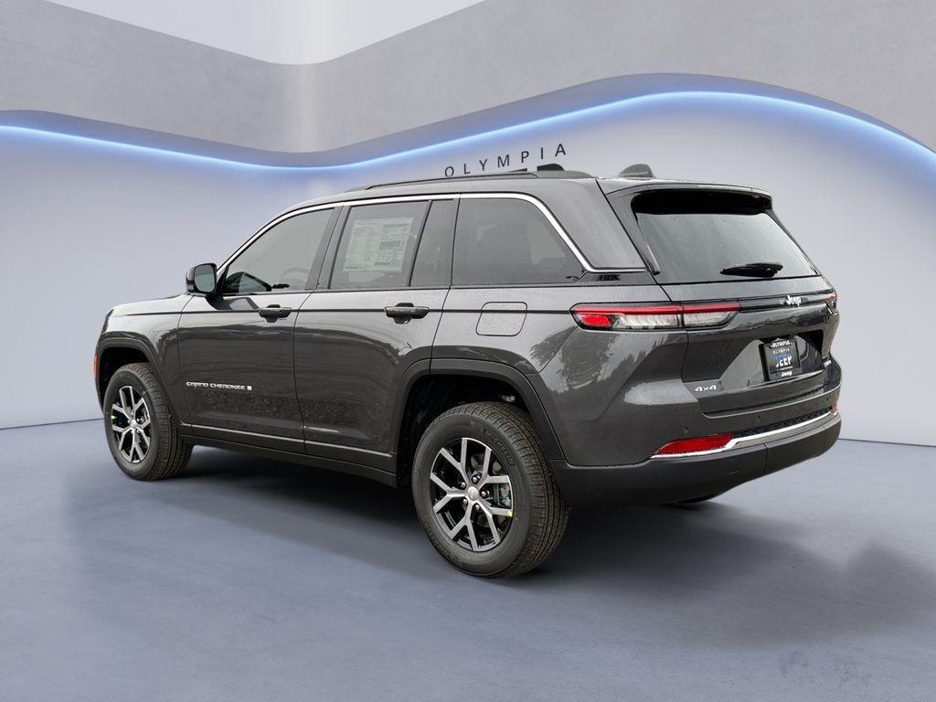new 2025 Jeep Grand Cherokee car, priced at $45,755