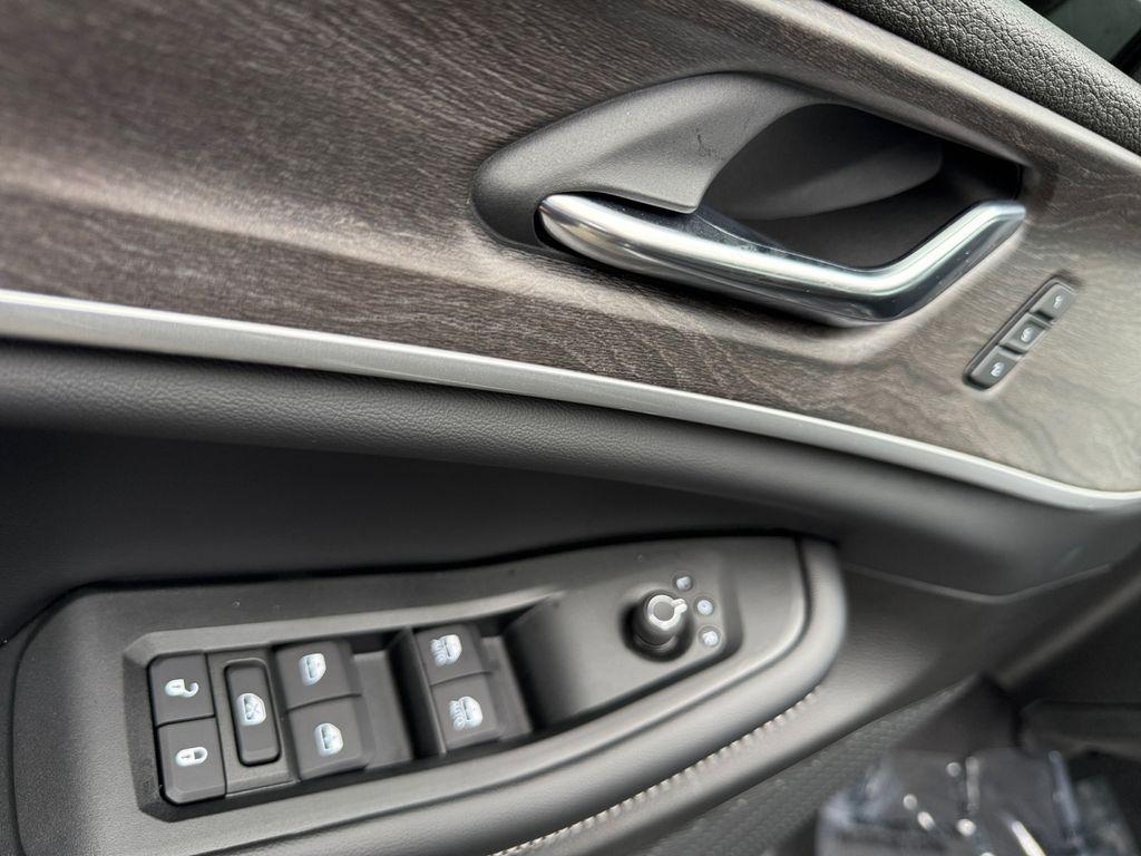 new 2025 Jeep Grand Cherokee car, priced at $45,755