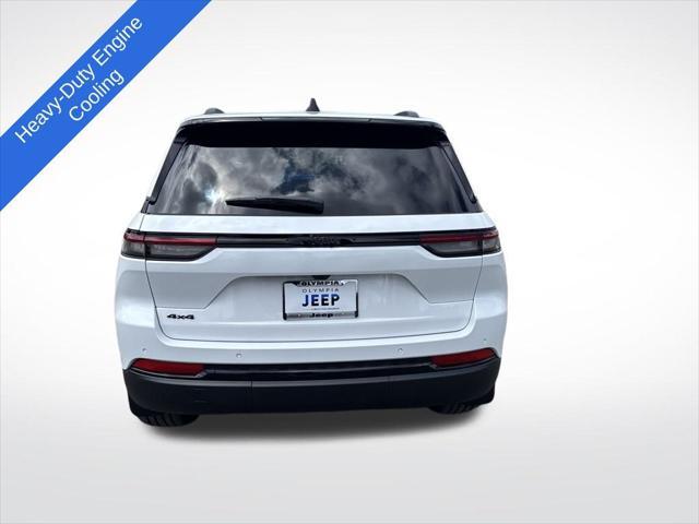 new 2025 Jeep Grand Cherokee car, priced at $44,180