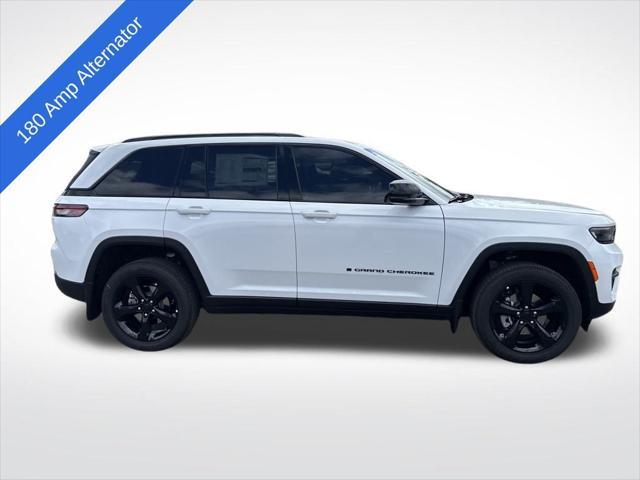 new 2025 Jeep Grand Cherokee car, priced at $44,180