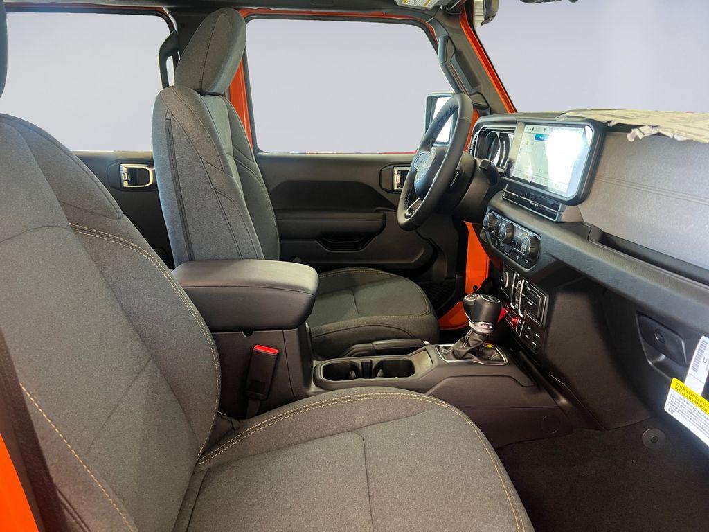 new 2025 Jeep Wrangler car, priced at $51,131