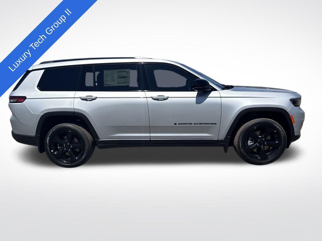 new 2025 Jeep Grand Cherokee L car, priced at $61,705