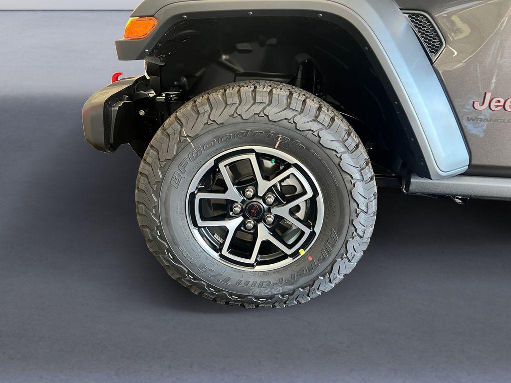 new 2025 Jeep Wrangler car, priced at $57,725