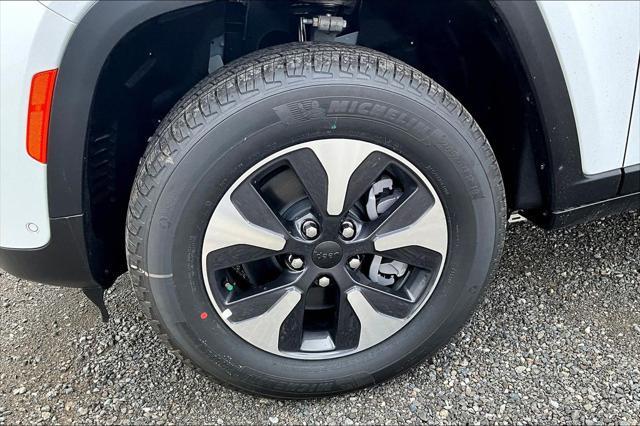 new 2025 Jeep Grand Cherokee car, priced at $60,998