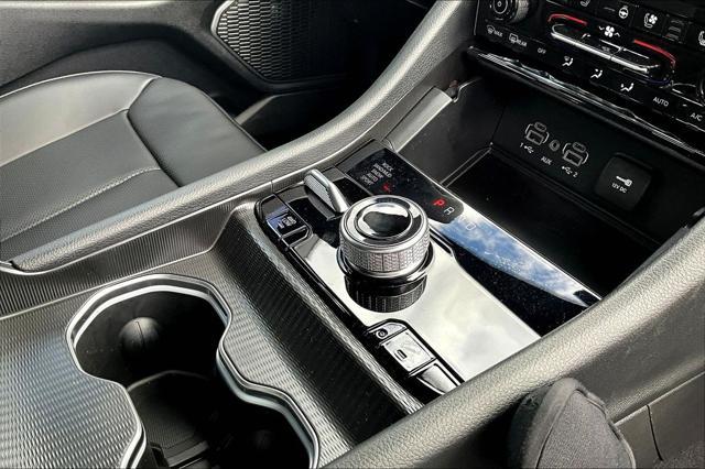 new 2025 Jeep Grand Cherokee car, priced at $60,998
