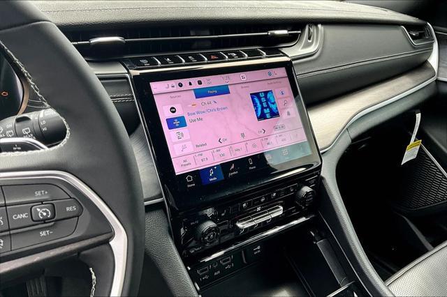 new 2025 Jeep Grand Cherokee car, priced at $60,998