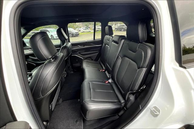 new 2025 Jeep Grand Cherokee car, priced at $60,998
