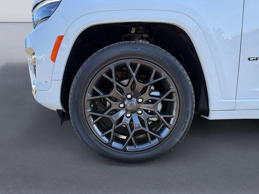 new 2025 Jeep Grand Cherokee car, priced at $64,795