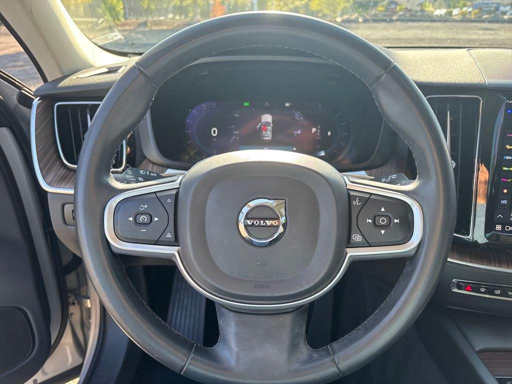 used 2022 Volvo XC60 car, priced at $24,980