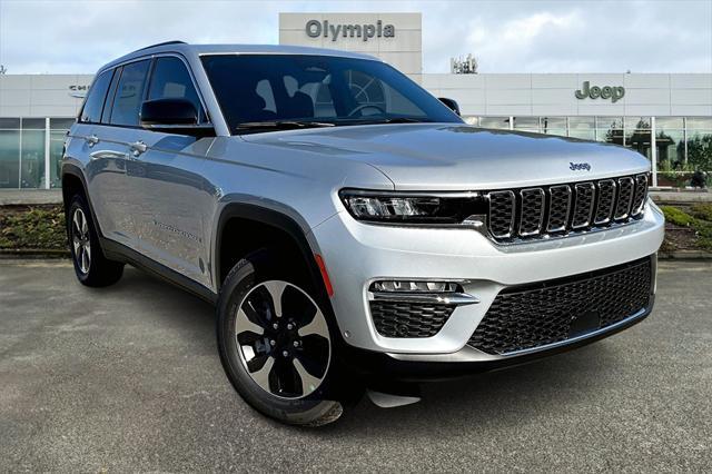 new 2025 Jeep Grand Cherokee car, priced at $59,759
