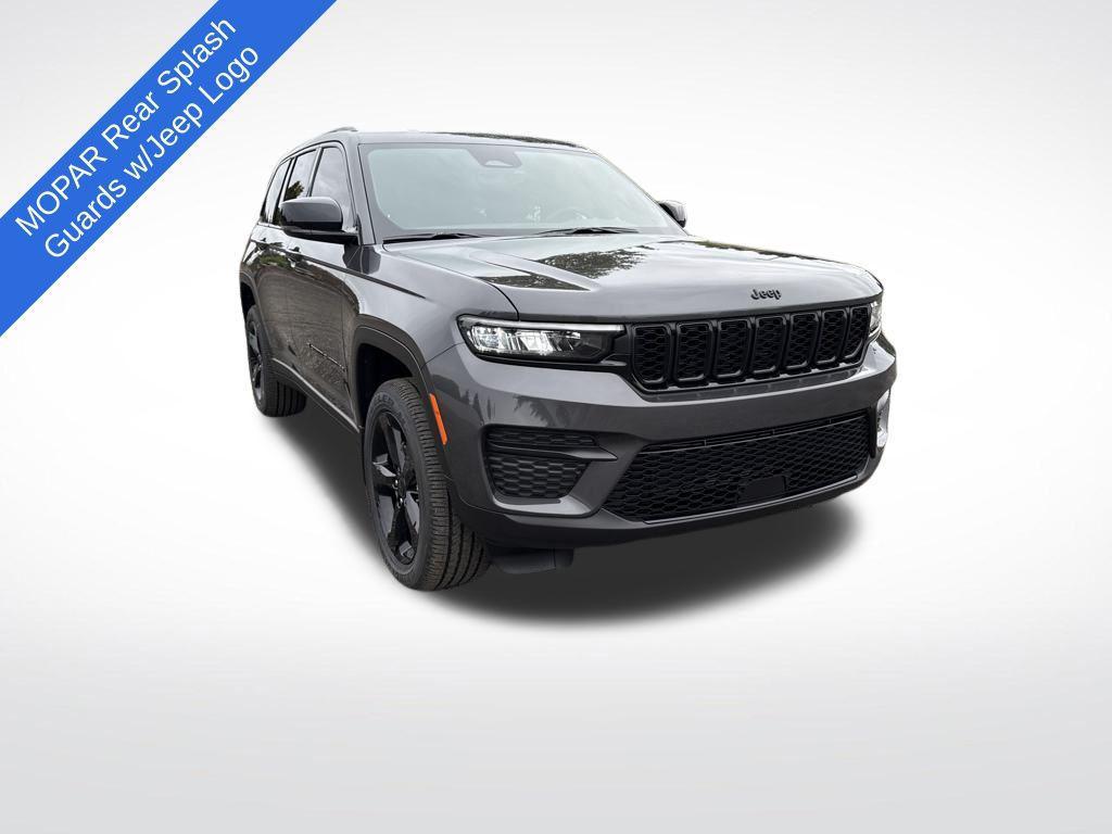 new 2025 Jeep Grand Cherokee car, priced at $46,613