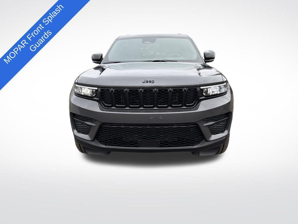 new 2025 Jeep Grand Cherokee car, priced at $46,613