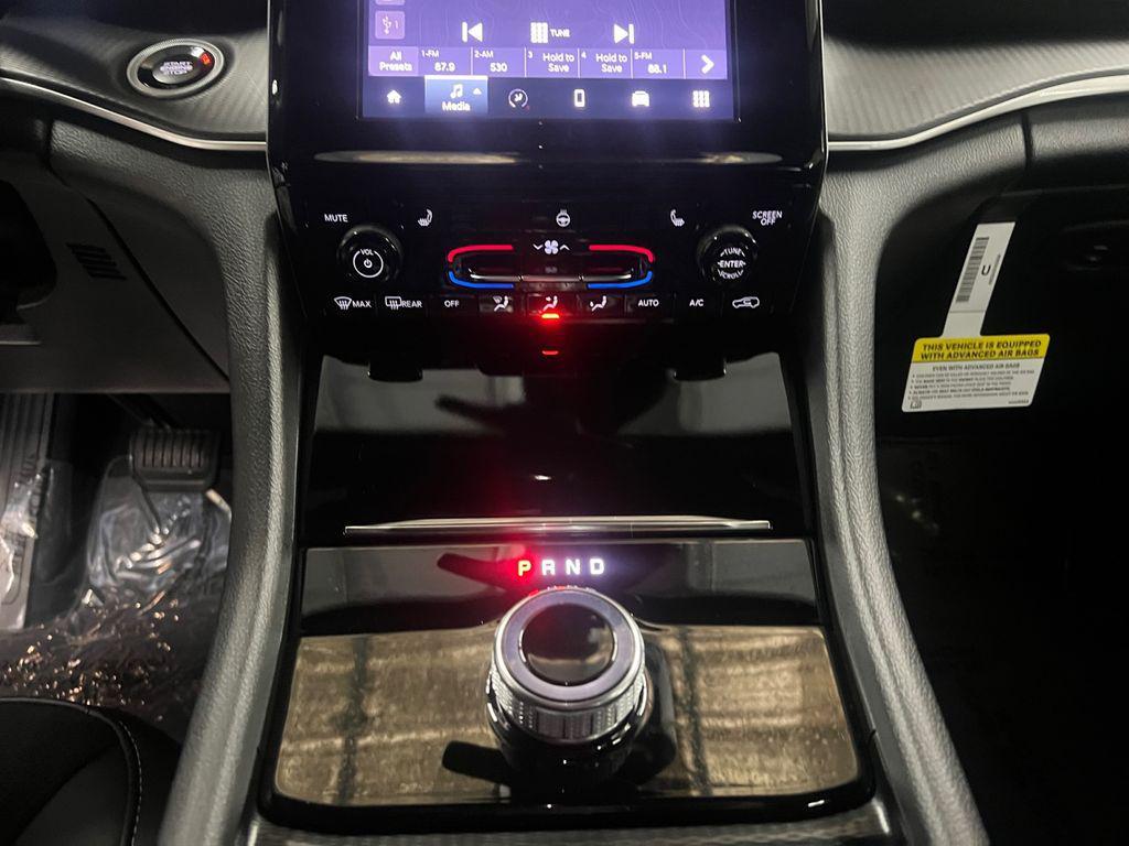 new 2025 Jeep Grand Cherokee car, priced at $47,725