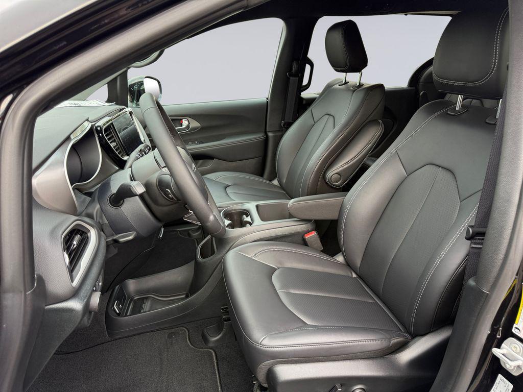 new 2025 Chrysler Voyager car, priced at $34,193