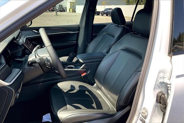 new 2025 Jeep Grand Cherokee L car, priced at $49,597
