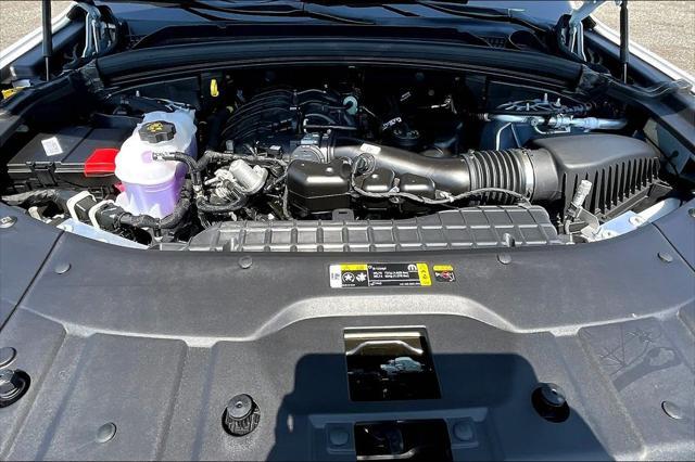 new 2025 Jeep Grand Cherokee L car, priced at $48,504