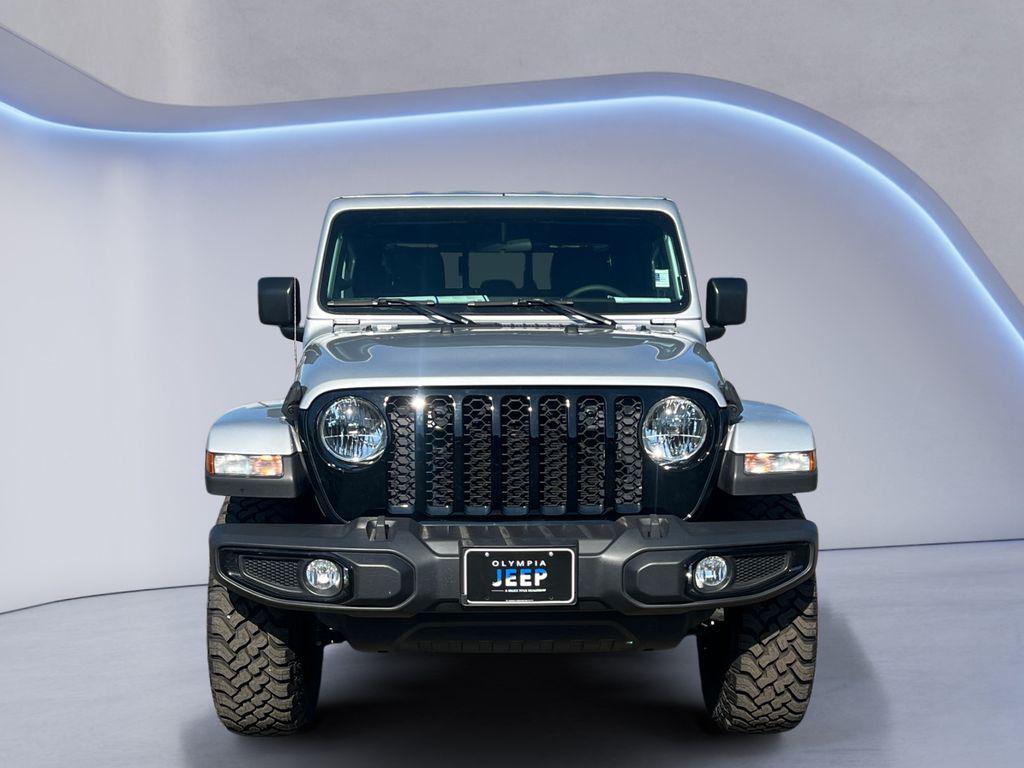 used 2023 Jeep Gladiator car, priced at $38,998