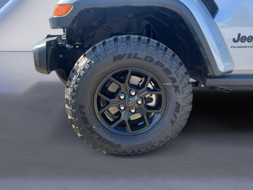 used 2023 Jeep Gladiator car, priced at $38,998