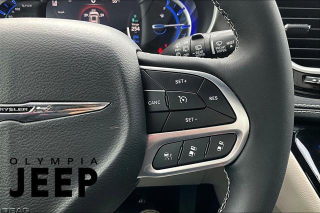 used 2022 Chrysler Pacifica Hybrid car, priced at $25,272