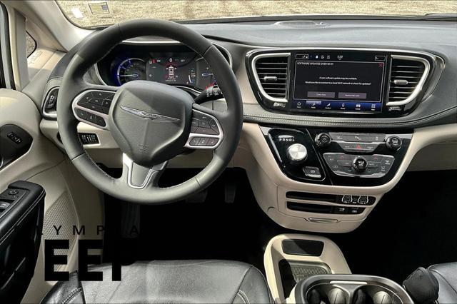 used 2022 Chrysler Pacifica Hybrid car, priced at $25,272