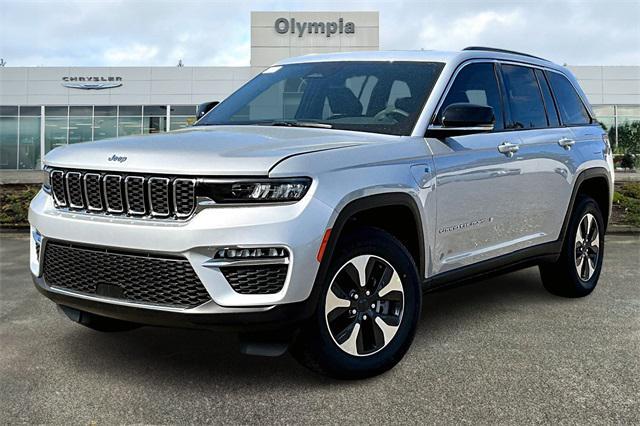 new 2024 Jeep Grand Cherokee car, priced at $47,625