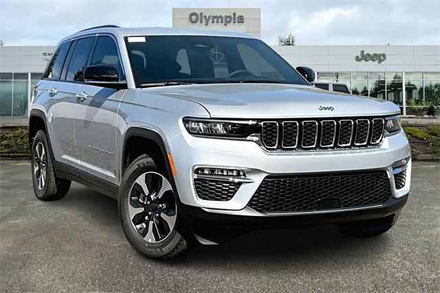 new 2024 Jeep Grand Cherokee car, priced at $47,625