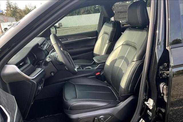 new 2025 Jeep Grand Cherokee car, priced at $61,818