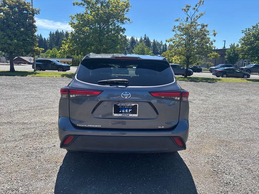 used 2021 Toyota Highlander car, priced at $35,998