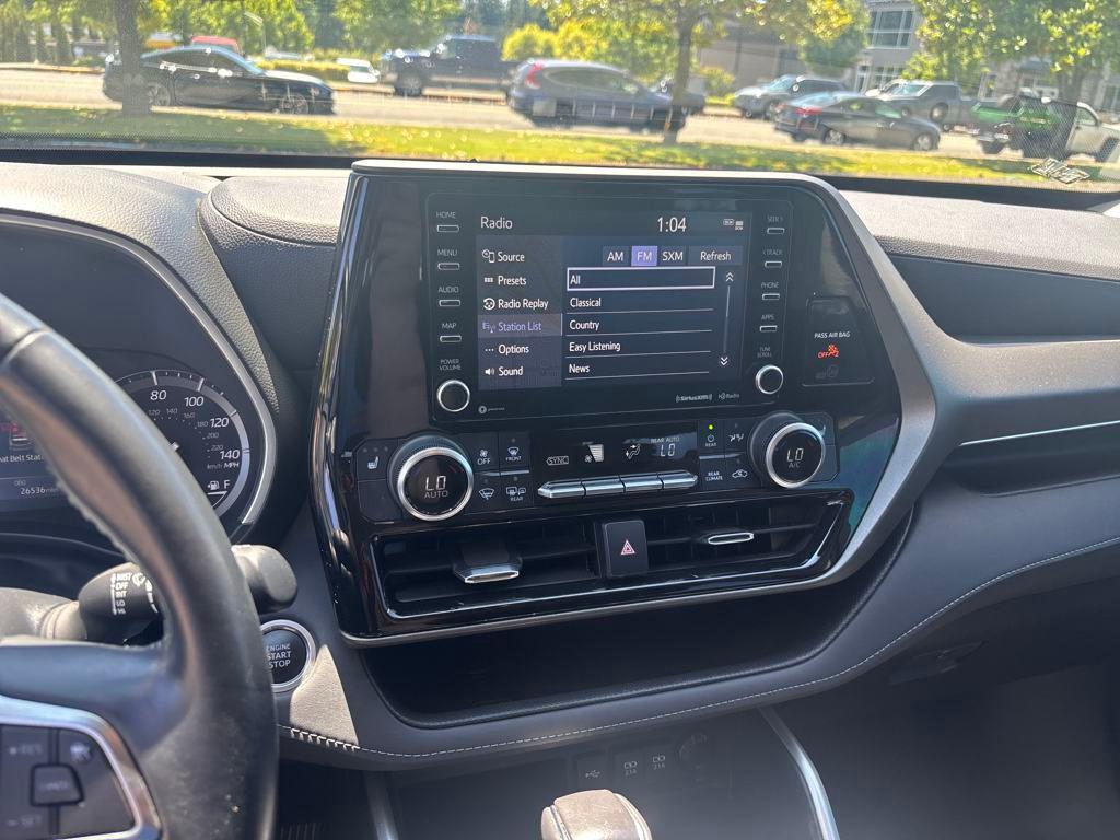 used 2021 Toyota Highlander car, priced at $35,998