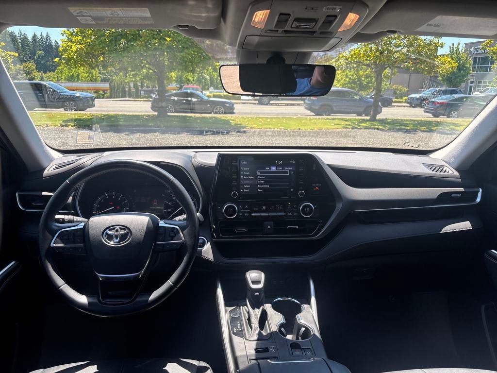 used 2021 Toyota Highlander car, priced at $35,998