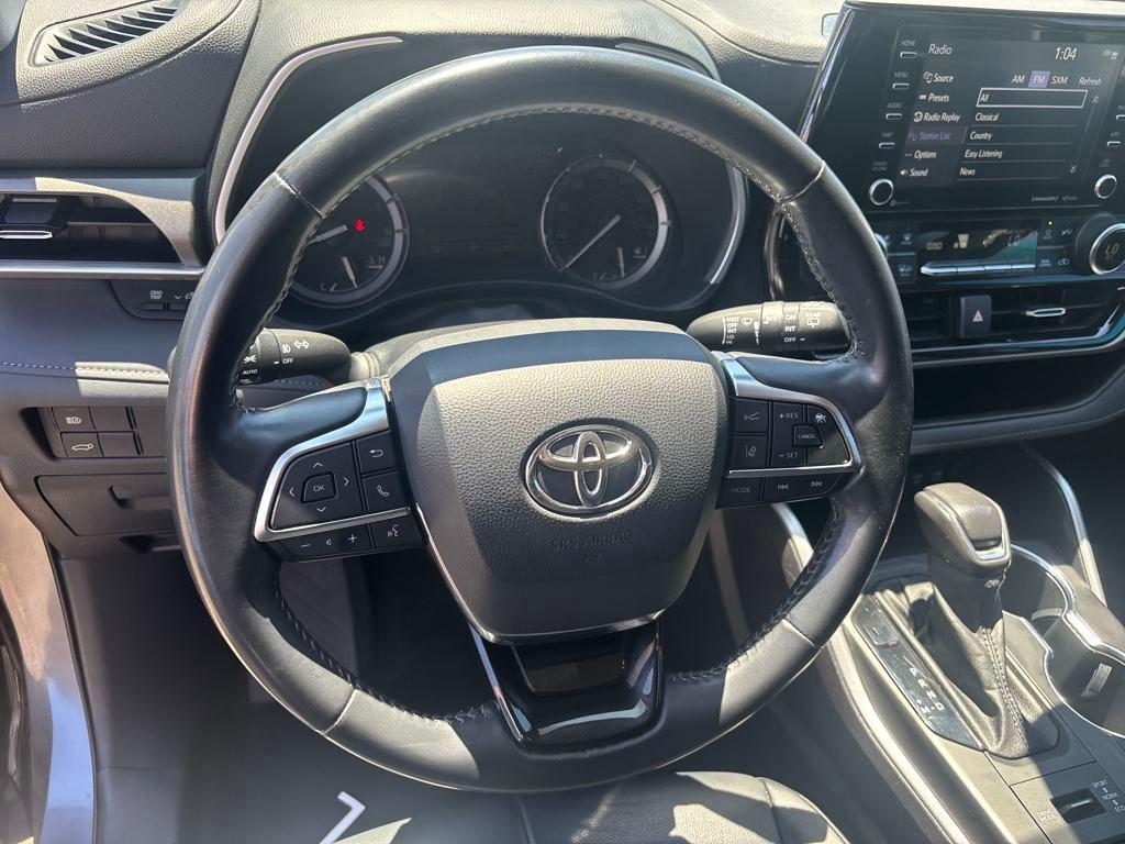 used 2021 Toyota Highlander car, priced at $35,998