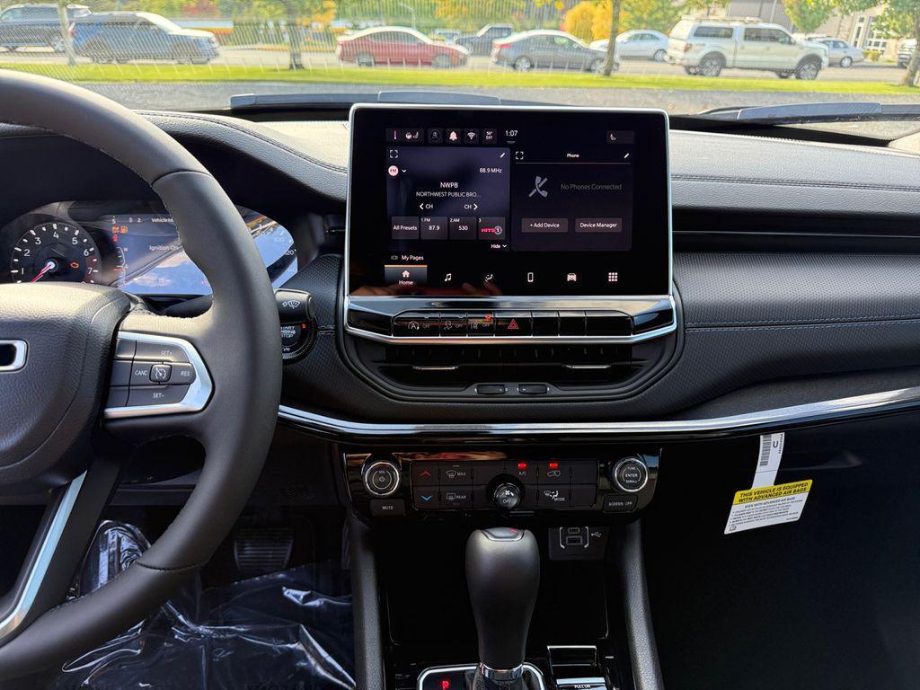 new 2026 Jeep Compass car, priced at $31,985