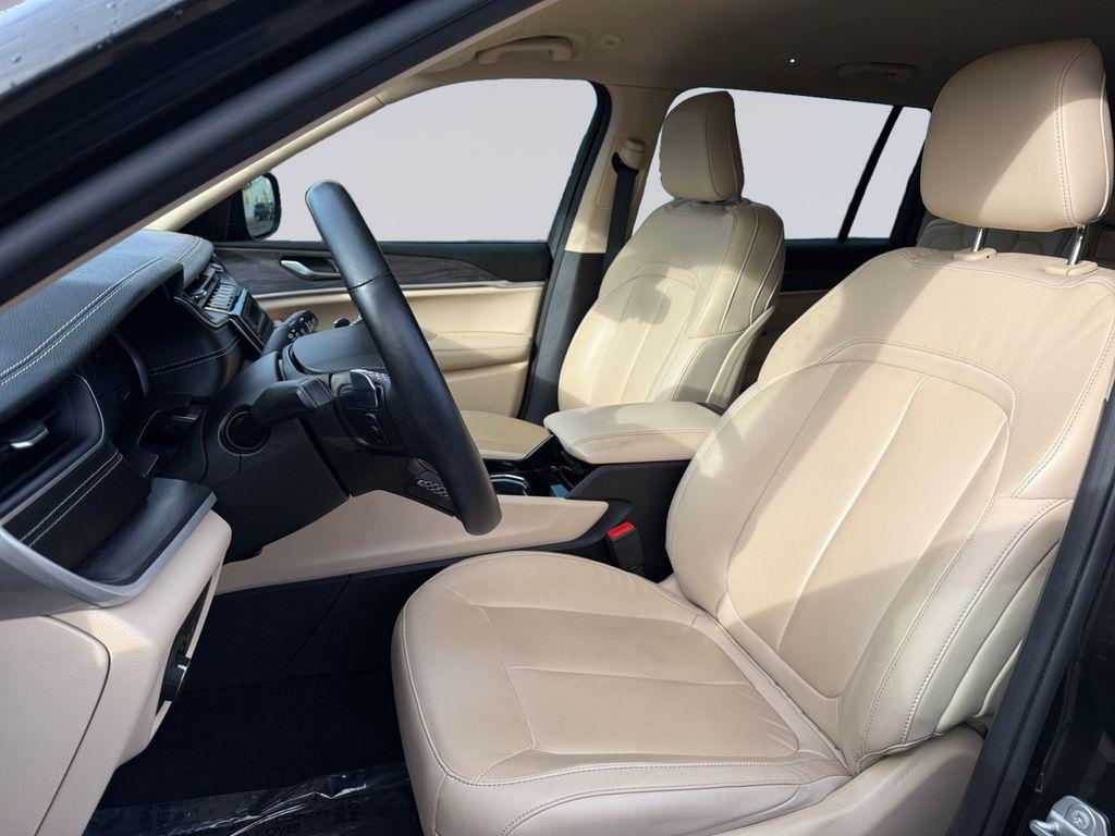 used 2022 Jeep Grand Cherokee L car, priced at $30,998